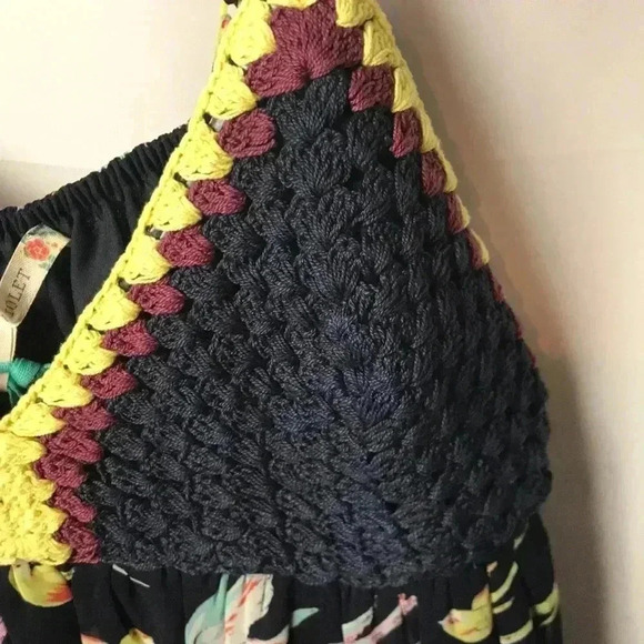 CHELSEA& VIOLET WO SZ LG CROCHET BODICE SHEER TOP - Picture 3 of 14